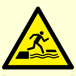 W068 Warning: Falling into water when stepping on or off a floating surface